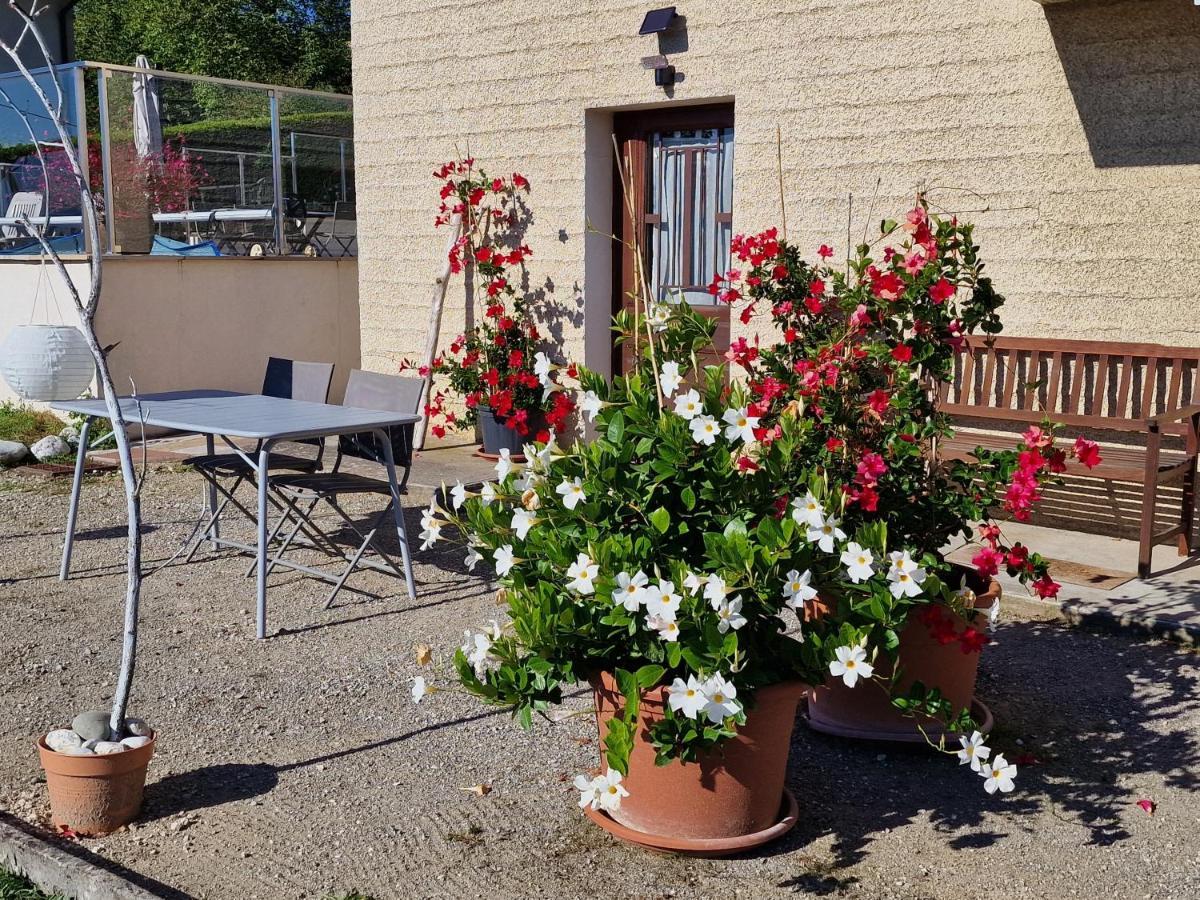 Studio Bellevue Appart Independant Renove 2024 Piscine Parking Proche Centre Annecy Poisy Ngoại thất bức ảnh