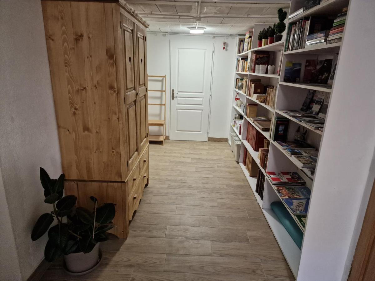 Studio Bellevue Appart Independant Renove 2024 Piscine Parking Proche Centre Annecy Poisy Ngoại thất bức ảnh